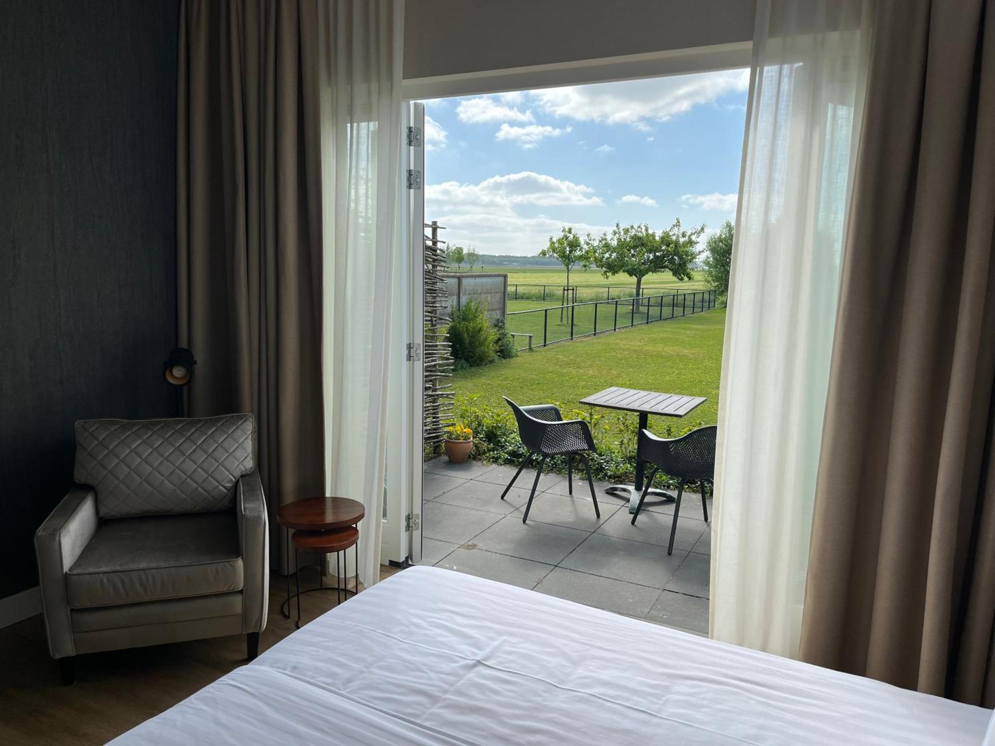 De Tien Wilgen Apartment Oosterblokker ภายนอก รูปภาพ