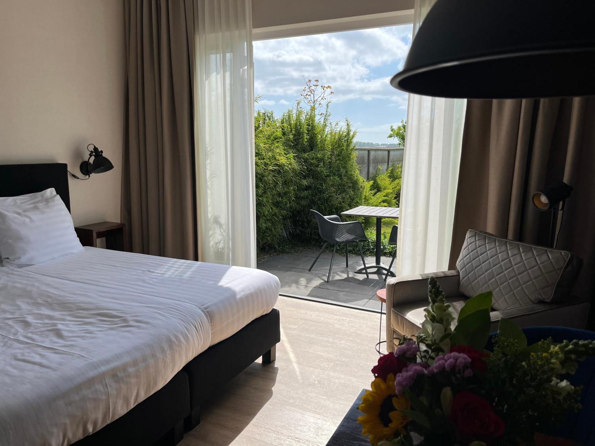 De Tien Wilgen Apartment Oosterblokker ภายนอก รูปภาพ