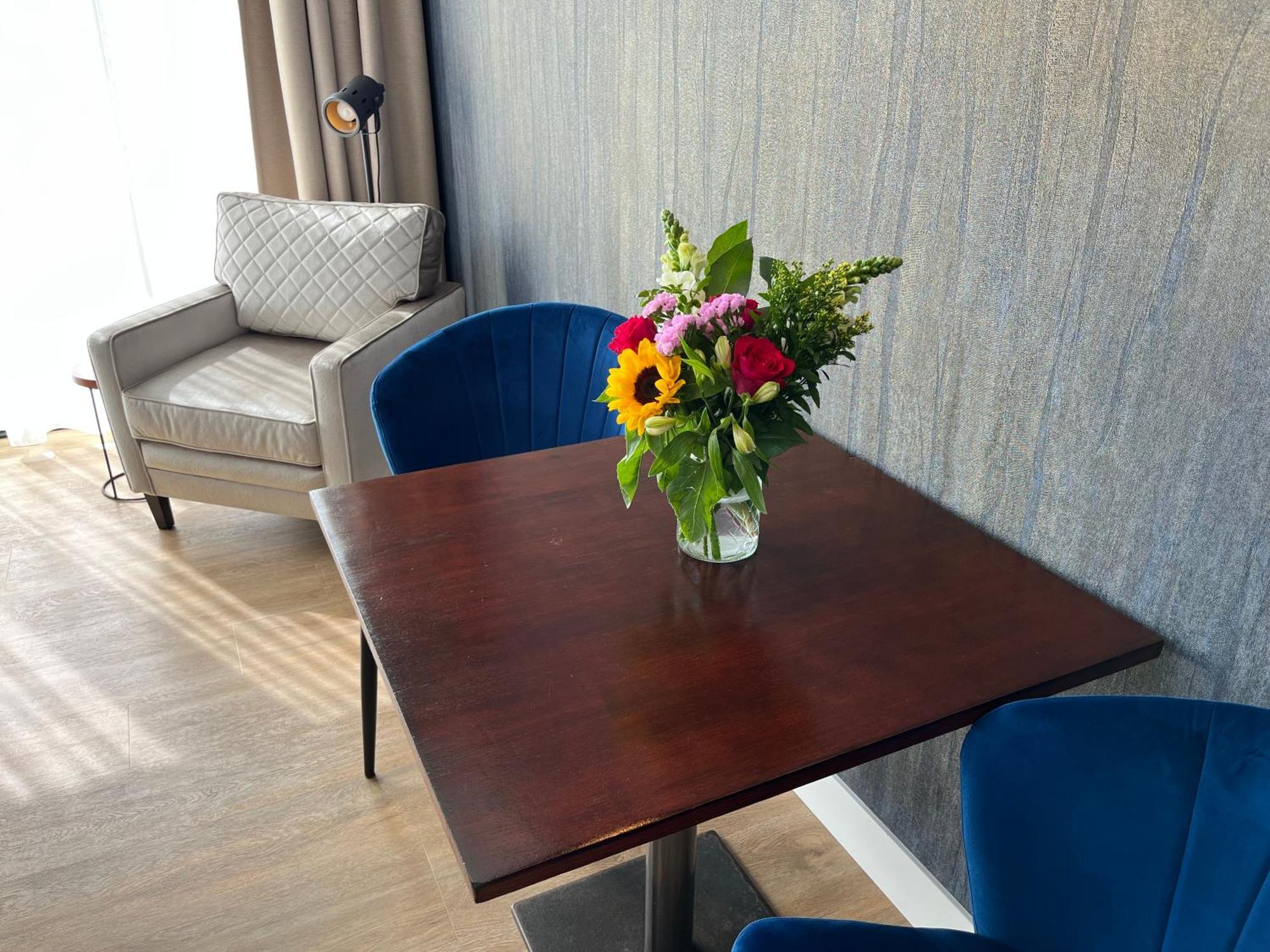 De Tien Wilgen Apartment Oosterblokker ภายนอก รูปภาพ